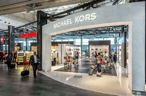 michael kors store istanbul airport.